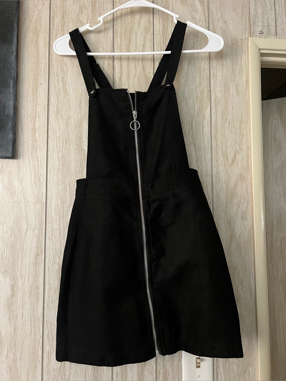 H&M Black Zip-Front Pinafore Dress Size 0